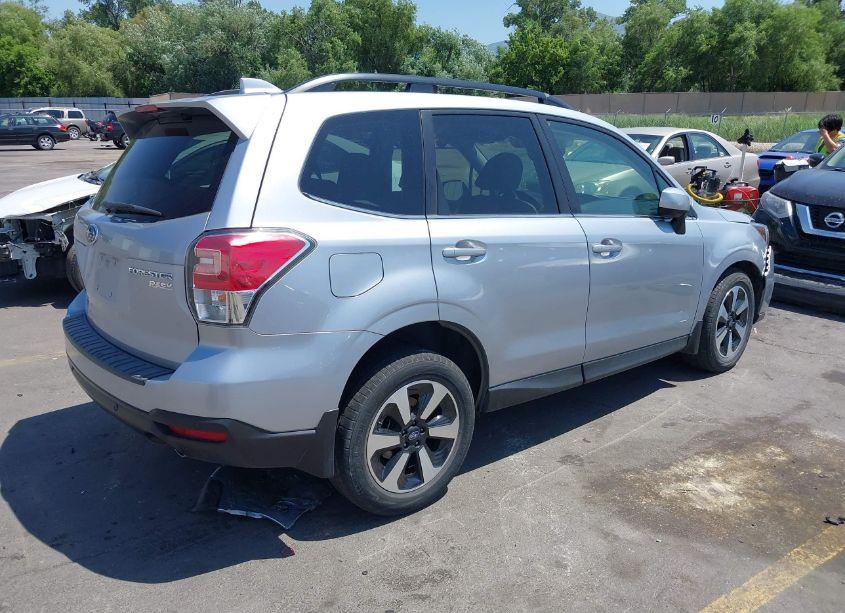 Photo 4 of 2017 Subaru Forester 2.5I LIMITED (VIN JF2SJARC8HH530305)