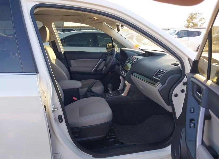 Photo 5 of 2018 Subaru Forester 2.5I LIMITED (VIN JF2SJARC8JH429965)