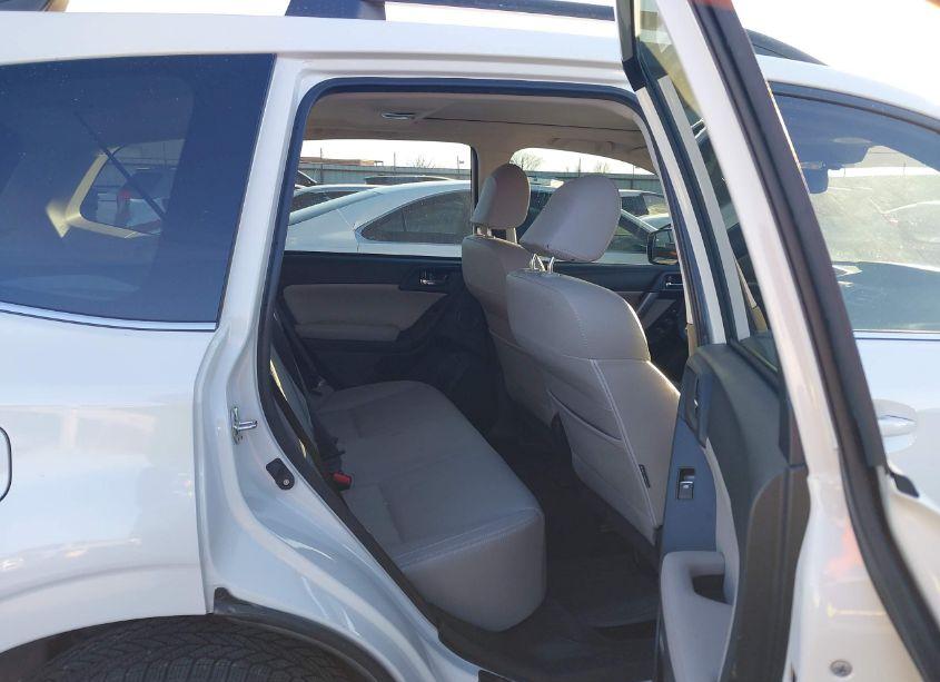 Photo 8 of 2018 Subaru Forester 2.5I LIMITED (VIN JF2SJARC8JH429965)