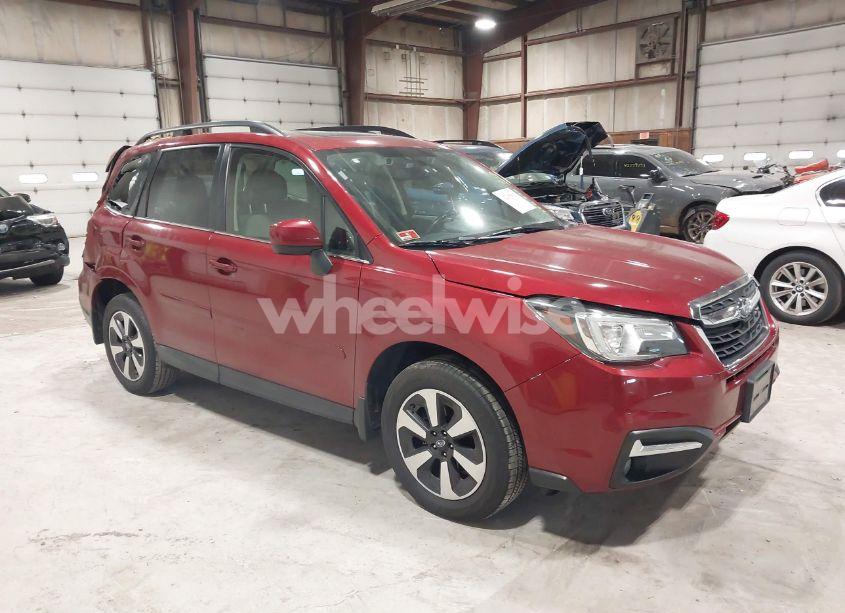 2017 Subaru Forester 2.5I LIMITED (VIN JF2SJARCXHH812784) main photo