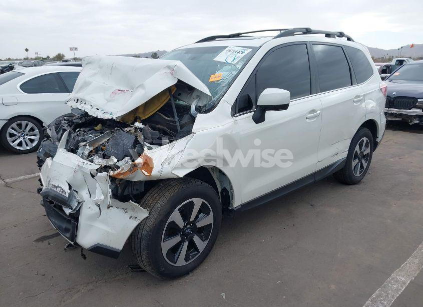 Photo 2 of 2018 Subaru Forester 2.5I LIMITED (VIN JF2SJARCXJH421348)