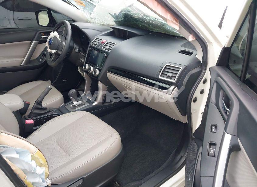 Photo 5 of 2018 Subaru Forester 2.5I LIMITED (VIN JF2SJARCXJH421348)