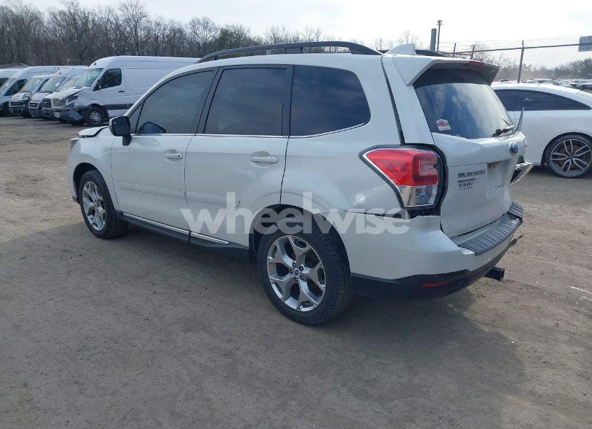 Photo 3 of 2018 Subaru Forester 2.5I TOURING (VIN JF2SJAWC0JH435392)