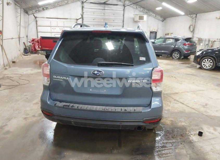 Photo 16 of 2018 Subaru Forester 2.5I TOURING (VIN JF2SJAWC0JH532561)