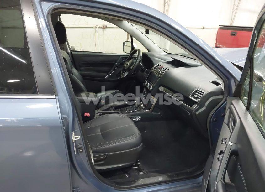 Photo 5 of 2018 Subaru Forester 2.5I TOURING (VIN JF2SJAWC0JH532561)