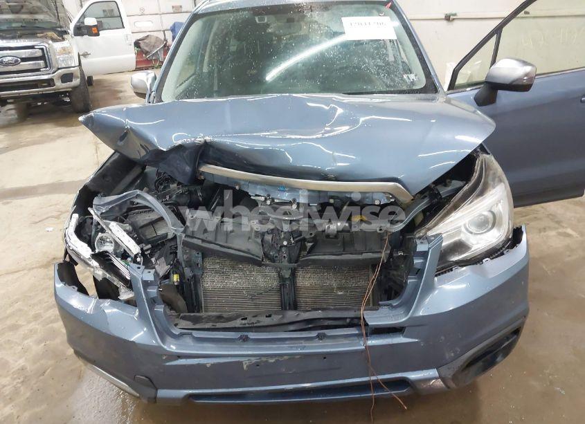 Photo 6 of 2018 Subaru Forester 2.5I TOURING (VIN JF2SJAWC0JH532561)