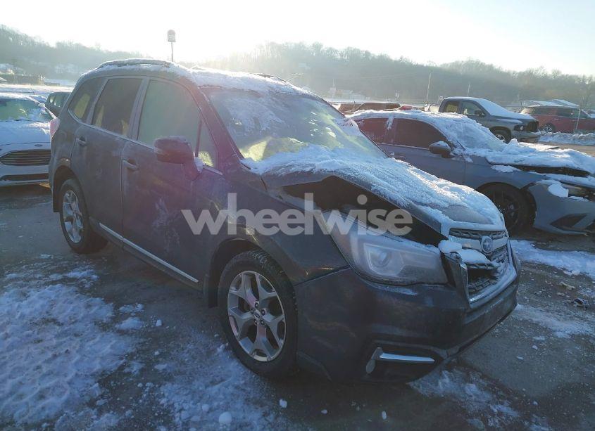 2018 Subaru Forester 2.5I TOURING (VIN JF2SJAWC1JH592025) main photo