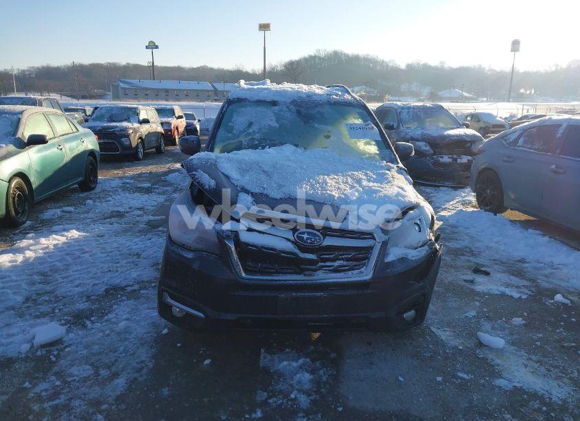 Photo 12 of 2018 Subaru Forester 2.5I TOURING (VIN JF2SJAWC1JH592025)