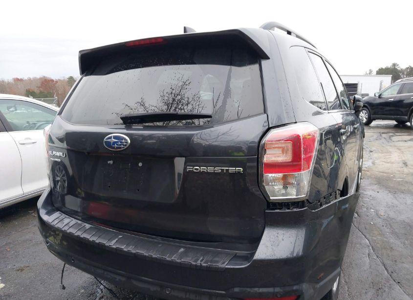 Photo 17 of 2018 Subaru Forester 2.5I TOURING (VIN JF2SJAWC1JH602925)