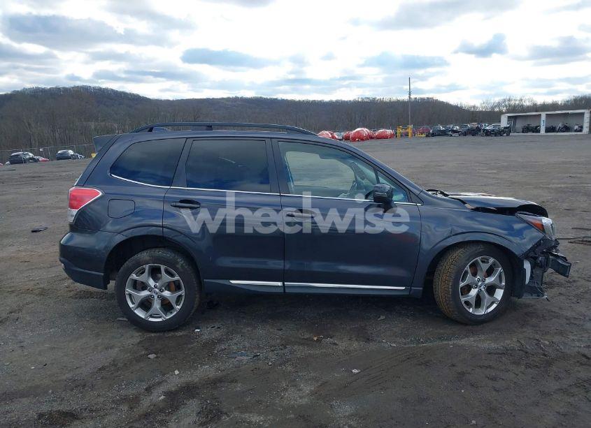 Photo 13 of 2018 Subaru Forester 2.5I TOURING (VIN JF2SJAWC3JH614414)