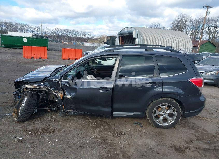 Photo 14 of 2018 Subaru Forester 2.5I TOURING (VIN JF2SJAWC3JH614414)