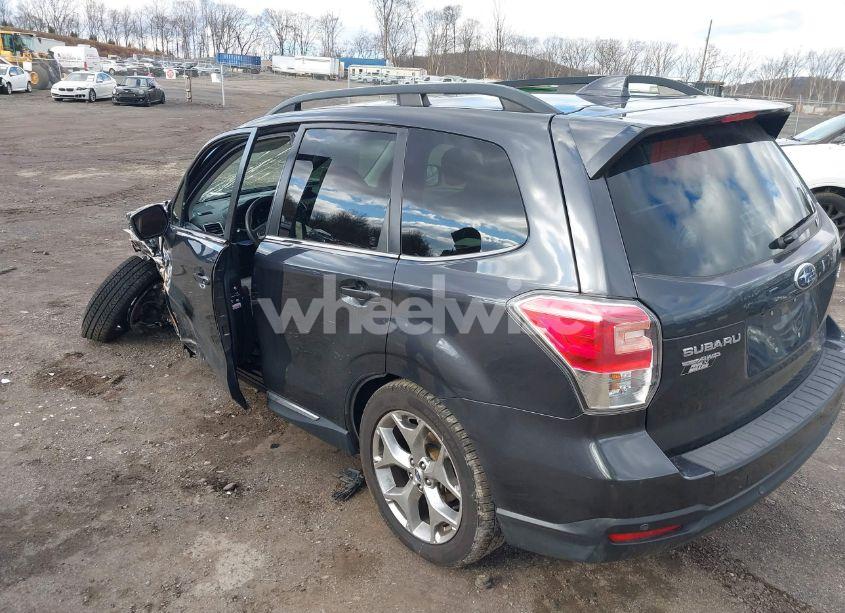 Photo 3 of 2018 Subaru Forester 2.5I TOURING (VIN JF2SJAWC3JH614414)