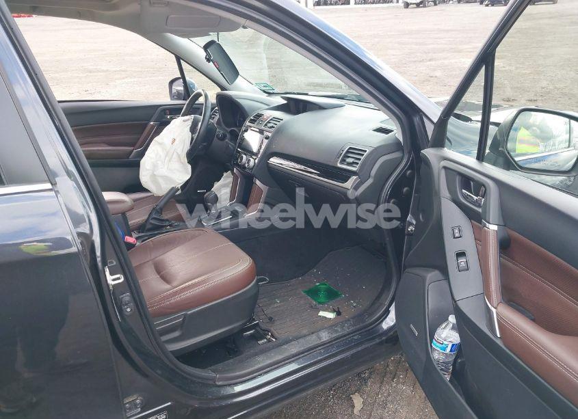 Photo 5 of 2018 Subaru Forester 2.5I TOURING (VIN JF2SJAWC3JH614414)