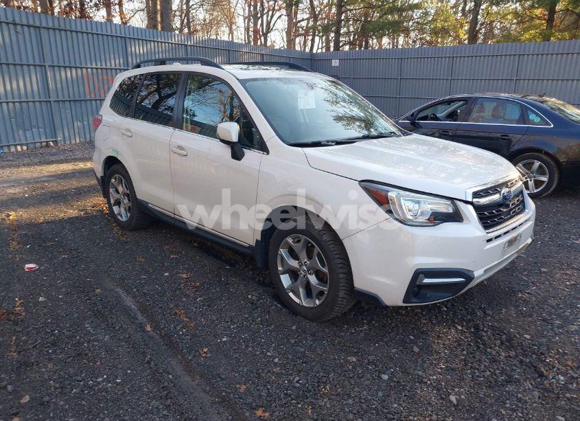 2018 Subaru Forester 2.5I TOURING (VIN JF2SJAWC4JH440546) main photo