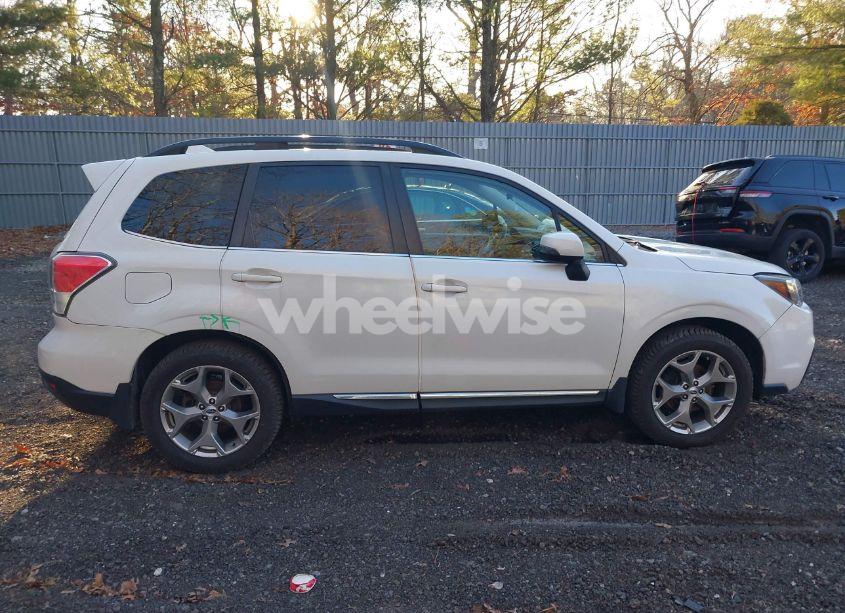 Photo 13 of 2018 Subaru Forester 2.5I TOURING (VIN JF2SJAWC4JH440546)