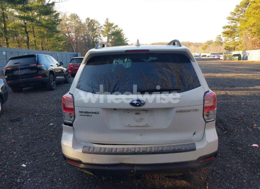 Photo 16 of 2018 Subaru Forester 2.5I TOURING (VIN JF2SJAWC4JH440546)