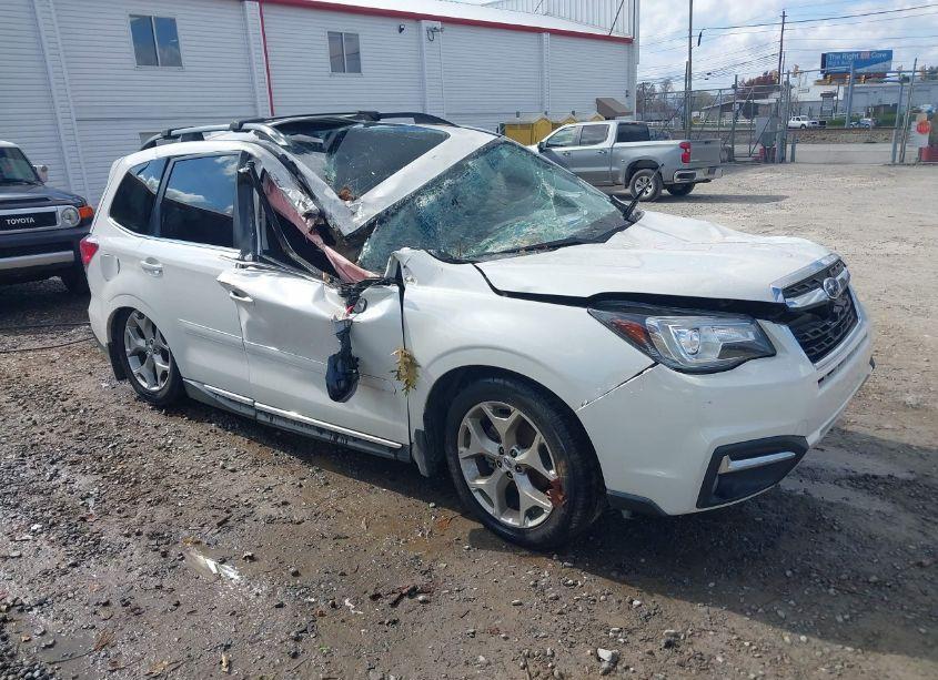 2018 Subaru Forester 2.5I TOURING (VIN JF2SJAWC5JH492980) main photo