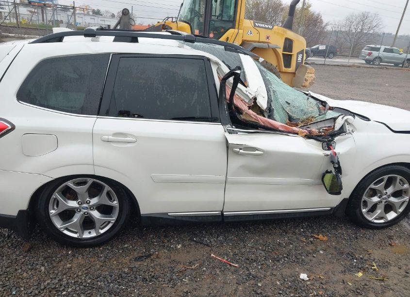 Photo 13 of 2018 Subaru Forester 2.5I TOURING (VIN JF2SJAWC5JH492980)