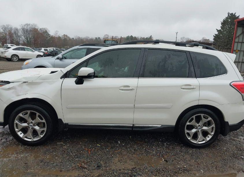 Photo 14 of 2018 Subaru Forester 2.5I TOURING (VIN JF2SJAWC5JH492980)