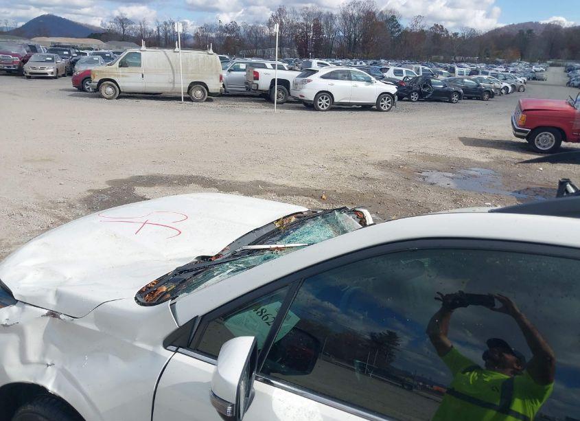 Photo 18 of 2018 Subaru Forester 2.5I TOURING (VIN JF2SJAWC5JH492980)