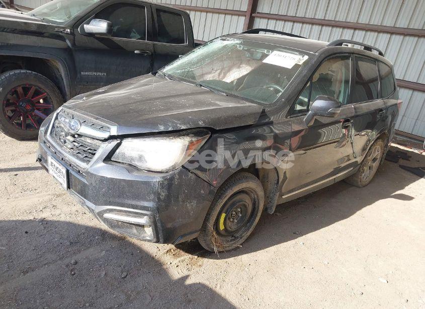 Photo 2 of 2017 Subaru Forester N/A (VIN JF2SJAWC6HH466379)