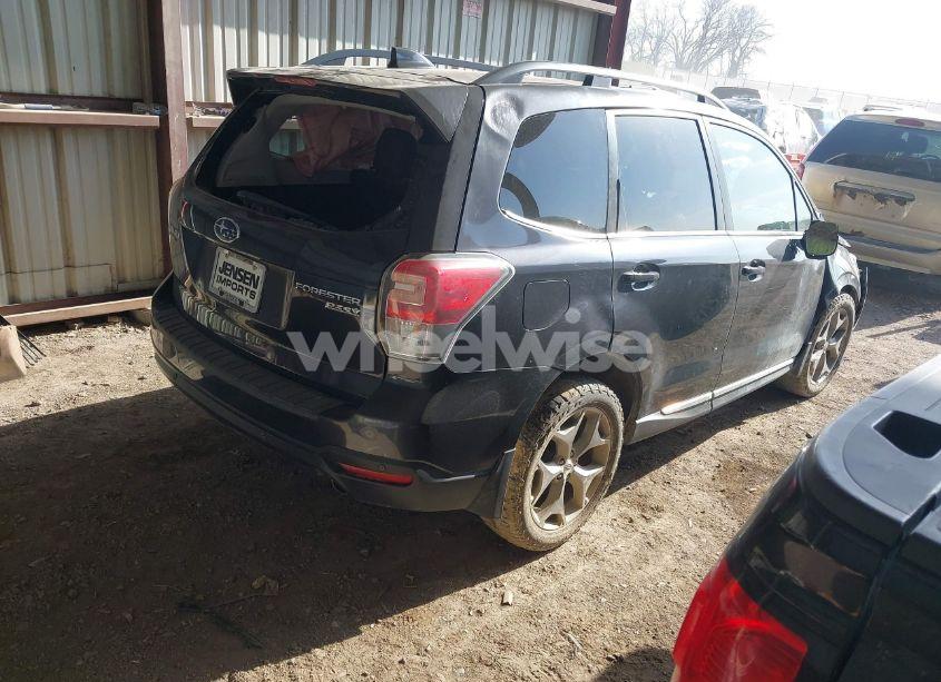 Photo 4 of 2017 Subaru Forester N/A (VIN JF2SJAWC6HH466379)