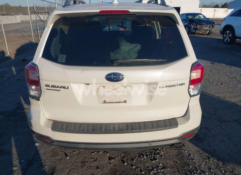 Photo 16 of 2018 Subaru Forester 2.5I TOURING (VIN JF2SJAWC7JH511903)