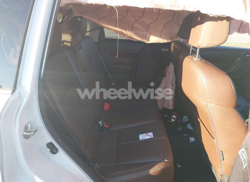 Photo 8 of 2018 Subaru Forester 2.5I TOURING (VIN JF2SJAWC7JH511903)