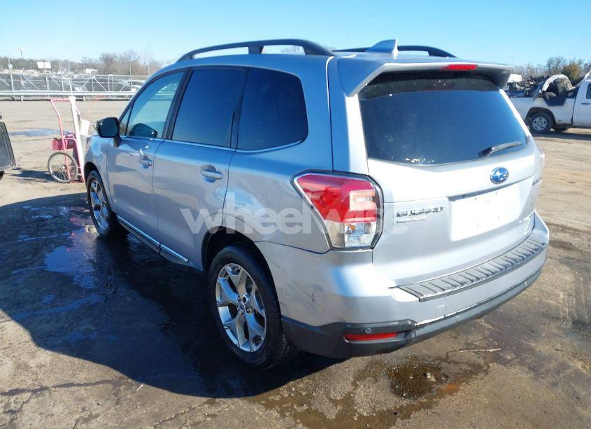 Photo 3 of 2017 Subaru Forester N/A (VIN JF2SJAWC8HH532348)