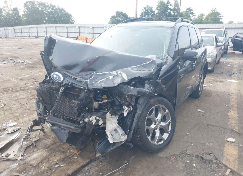 Photo 2 of 2015 Subaru Forester 2.5I TOURING (VIN JF2SJAWCXFH836794)