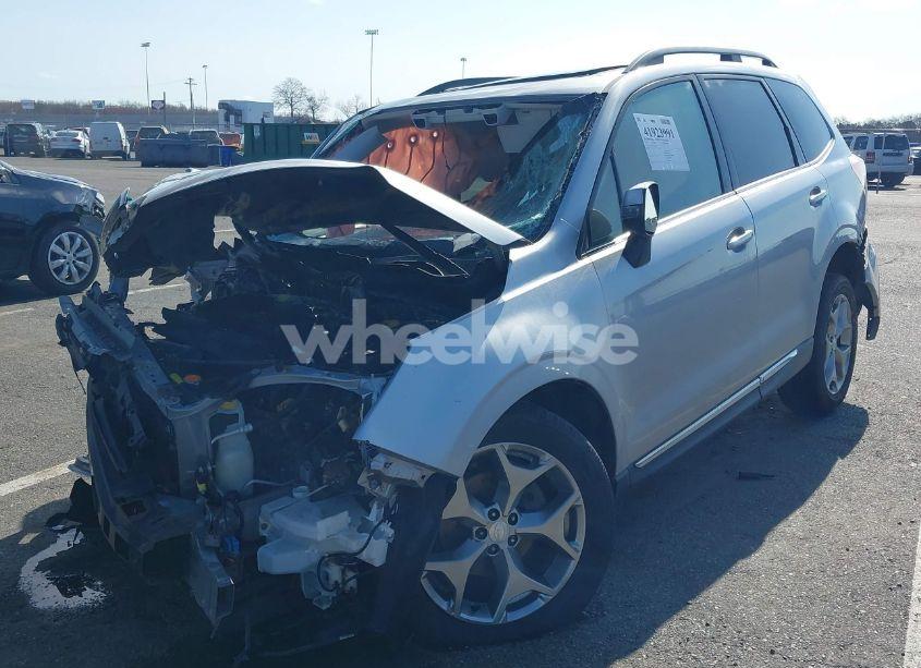 Photo 2 of 2016 Subaru Forester (VIN JF2SJAXC6GH426669)