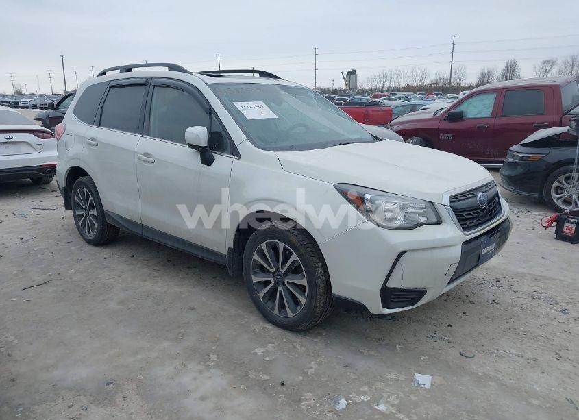 2017 Subaru Forester 2.0XT PREMIUM (VIN JF2SJGEC5HH492282) main photo