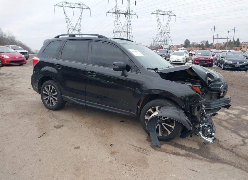 2017 Subaru Forester 2.0XT TOURING (VIN JF2SJGTC1HH563027) main photo