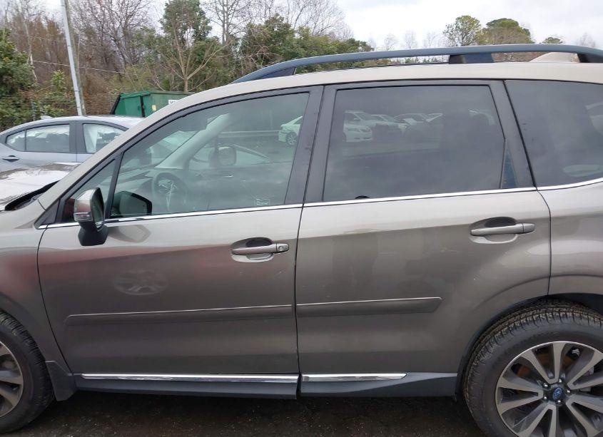 Photo 14 of 2017 Subaru Forester 2.0XT TOURING (VIN JF2SJGTCXHH404717)