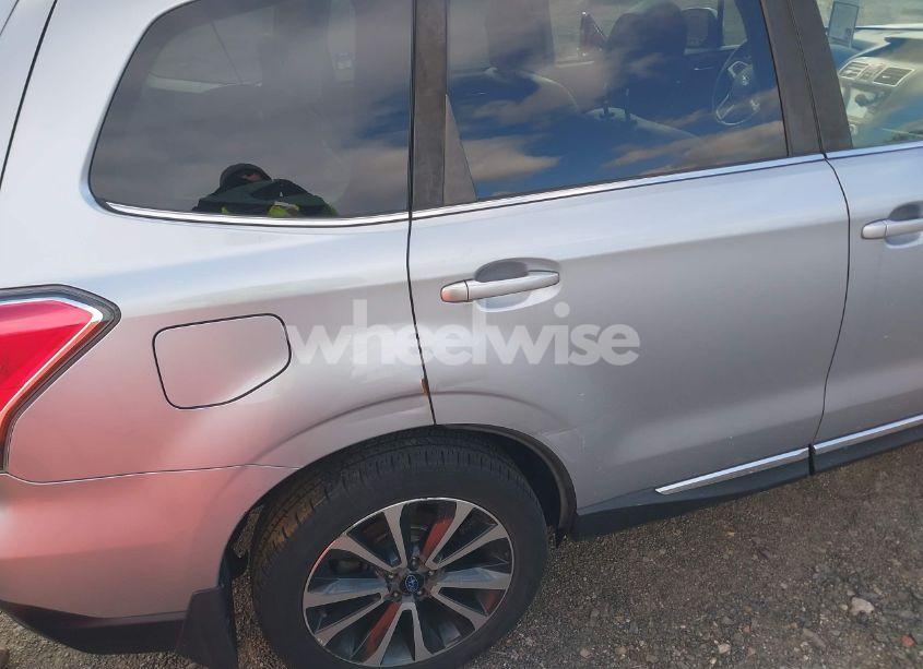 Photo 6 of 2018 Subaru Forester 2.0XT TOURING (VIN JF2SJGWC9JH484982)