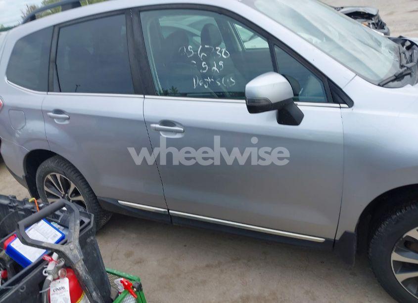 Photo 13 of 2017 Subaru Forester 2.0XT TOURING (VIN JF2SJGWCXHH587581)