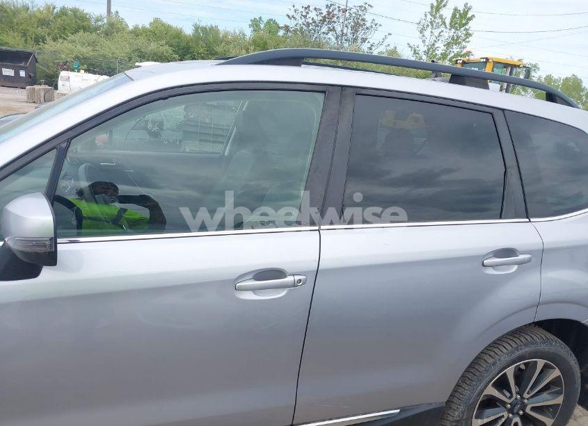 Photo 14 of 2017 Subaru Forester 2.0XT TOURING (VIN JF2SJGWCXHH587581)