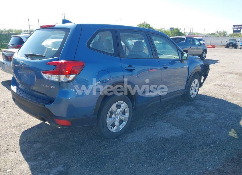 Photo 4 of 2021 Subaru Forester (VIN JF2SKAAC1MH400675)