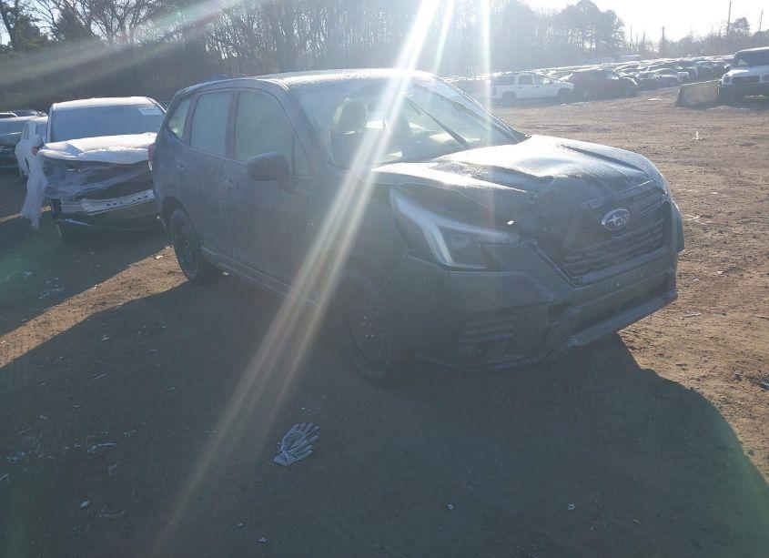 2022 Subaru Forester (VIN JF2SKAAC1NH493361) main photo