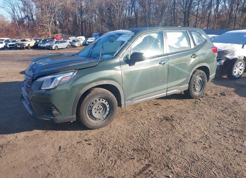 Photo 2 of 2022 Subaru Forester (VIN JF2SKAAC1NH493361)