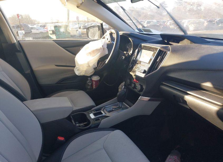 Photo 5 of 2022 Subaru Forester (VIN JF2SKAAC1NH493361)