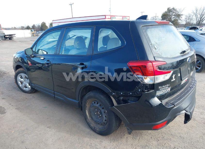 Photo 3 of 2020 Subaru Forester (VIN JF2SKAAC2LH528499)
