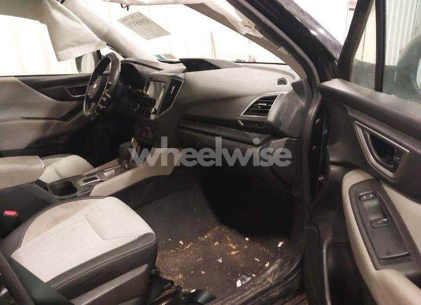 Photo 5 of 2019 Subaru Forester (VIN JF2SKAAC3KH446473)