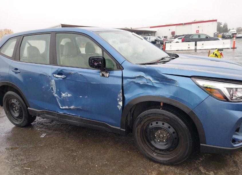 Photo 6 of 2019 Subaru Forester (VIN JF2SKAAC4KH412011)