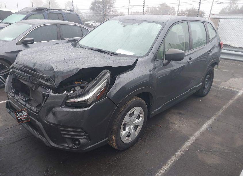 Photo 2 of 2022 Subaru Forester (VIN JF2SKAAC7NH467363)