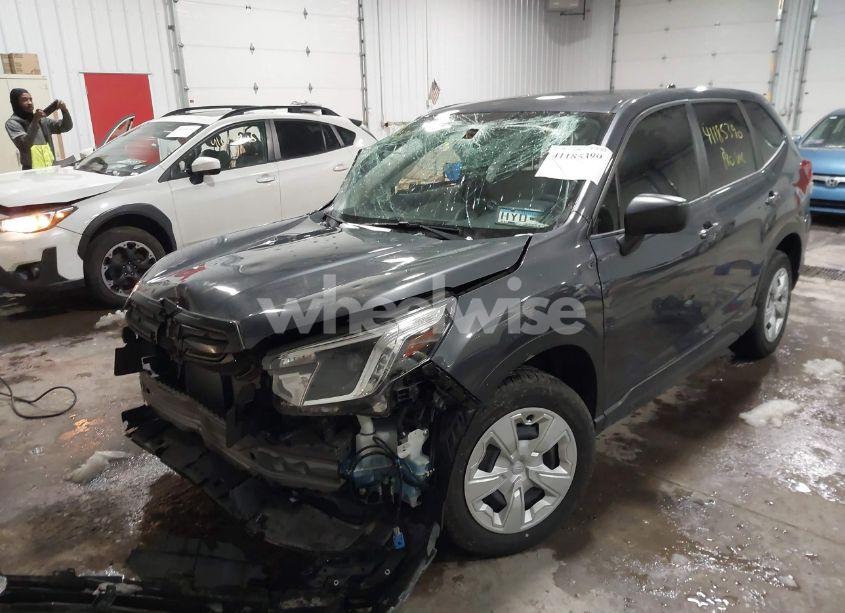 Photo 2 of 2022 Subaru Forester (VIN JF2SKAAC8NH452712)