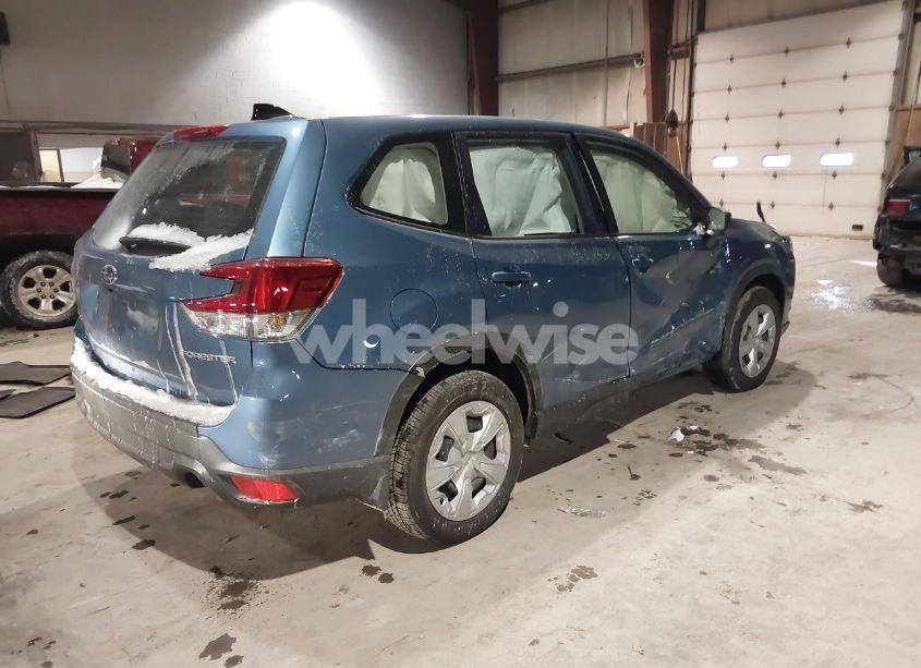 Photo 4 of 2024 Subaru Forester N/A (VIN JF2SKAAC9RH497566)