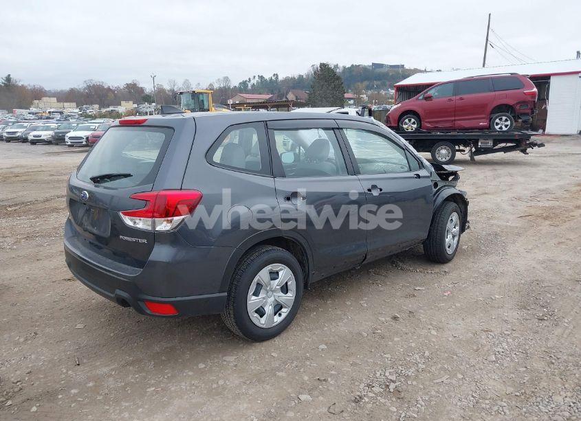 Photo 4 of 2024 Subaru Forester (VIN JF2SKAACXRH496135)