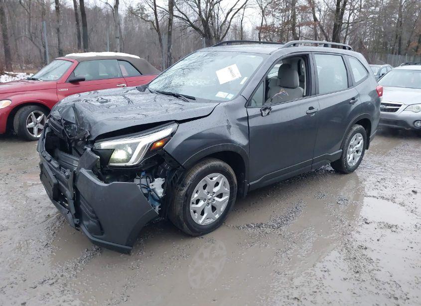 Photo 2 of 2024 Subaru Forester (VIN JF2SKABC6RH439705)