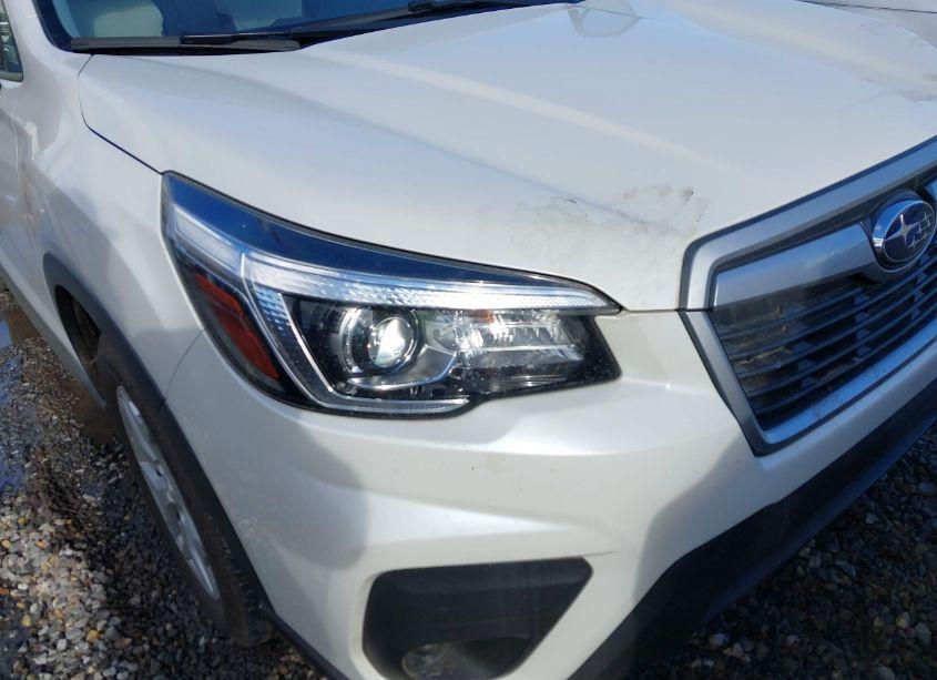 Photo 6 of 2019 Subaru Forester (VIN JF2SKACC0KH449943)